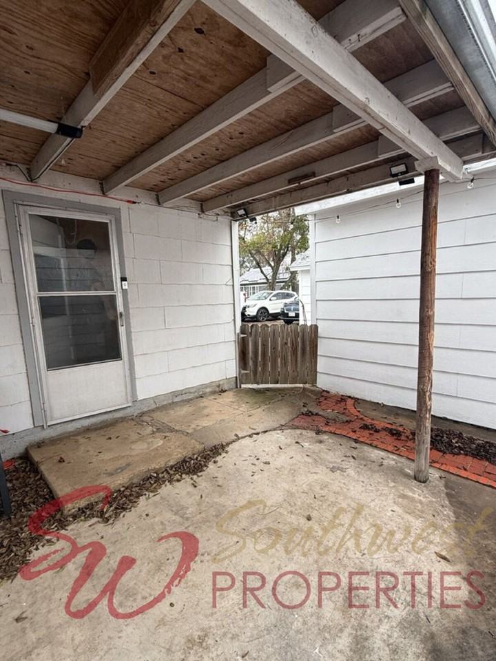 378 S Baxter St - Photo 7 of 7