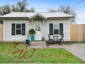 406 E Broadway St - Photo 1 of 1