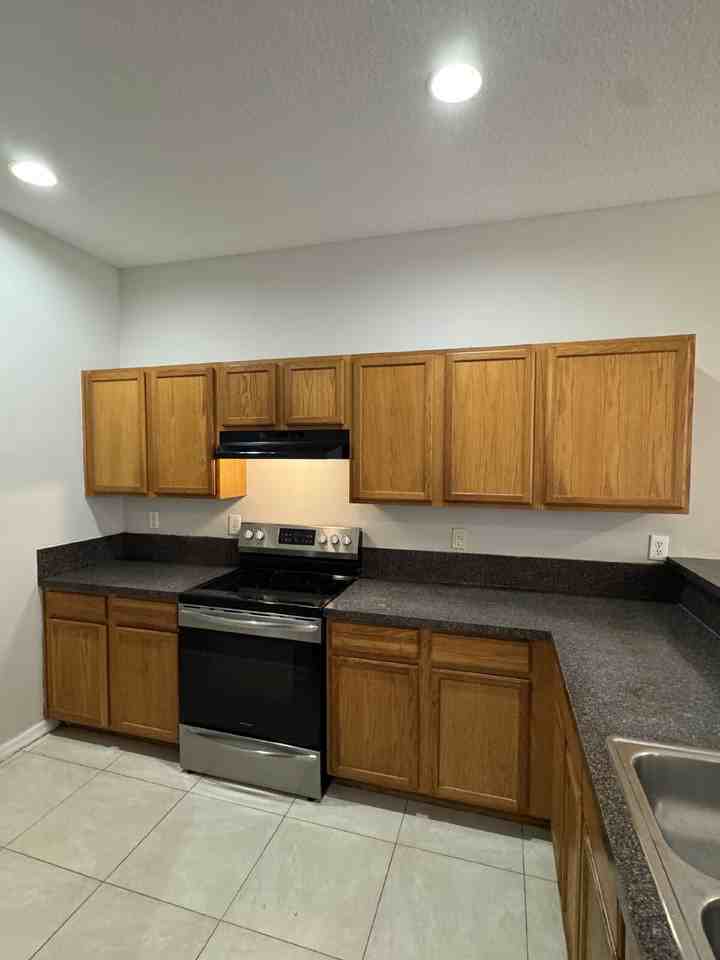 8146 Stone Leaf Ln - Photo 6 of 22