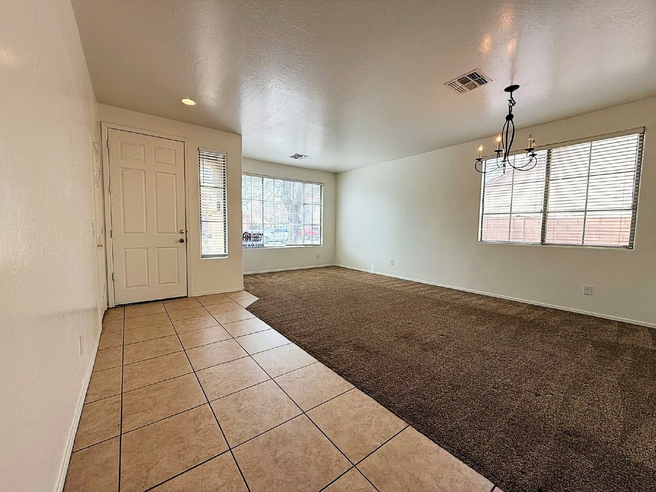 6614 W Harwell Rd - Photo 3 of 31