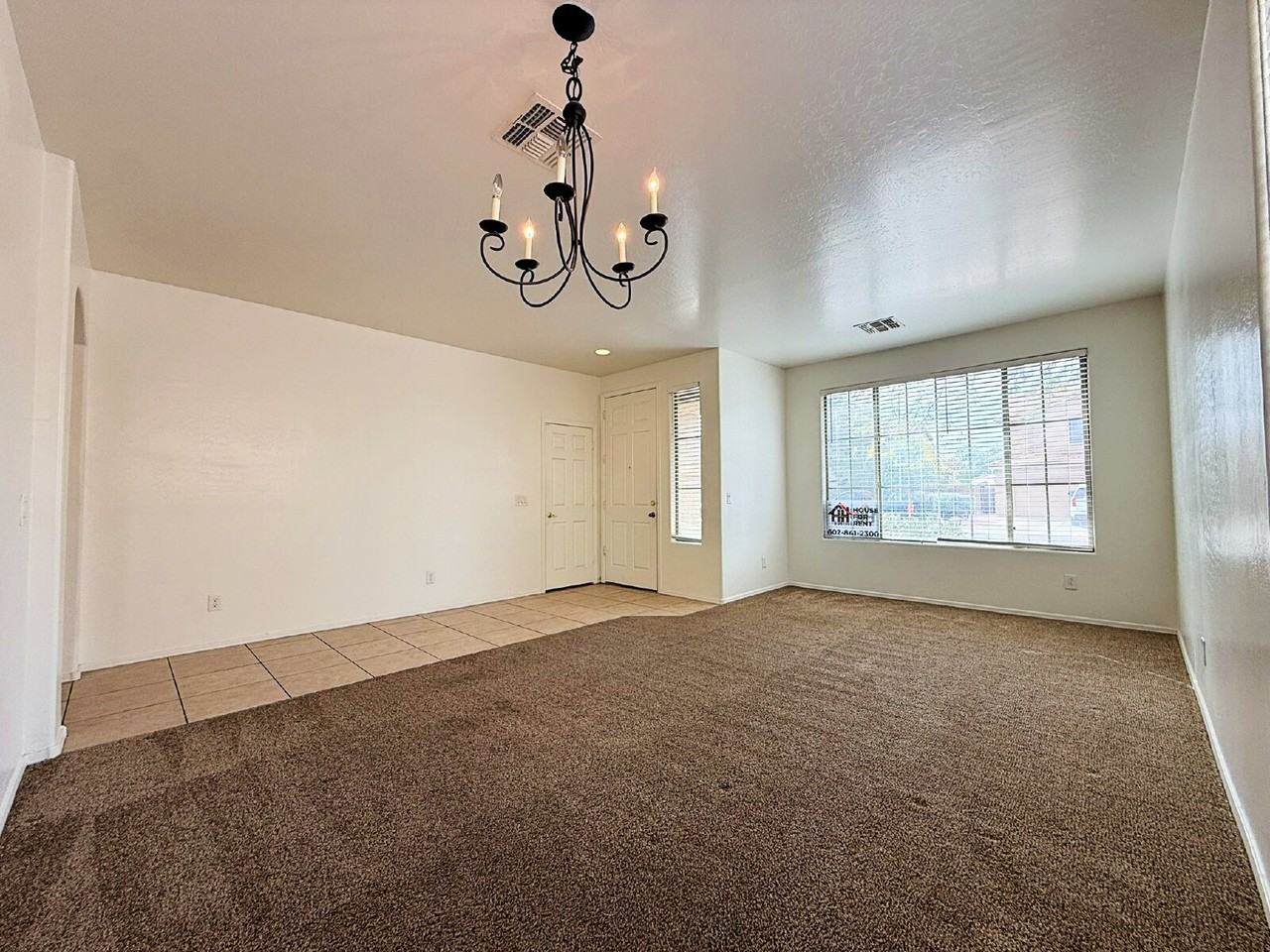 6614 W Harwell Rd - Photo 4 of 31