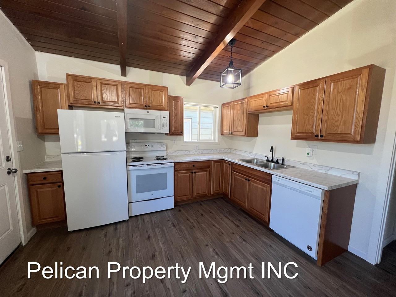 1339 California Ave #106 - Photo 3 of 20