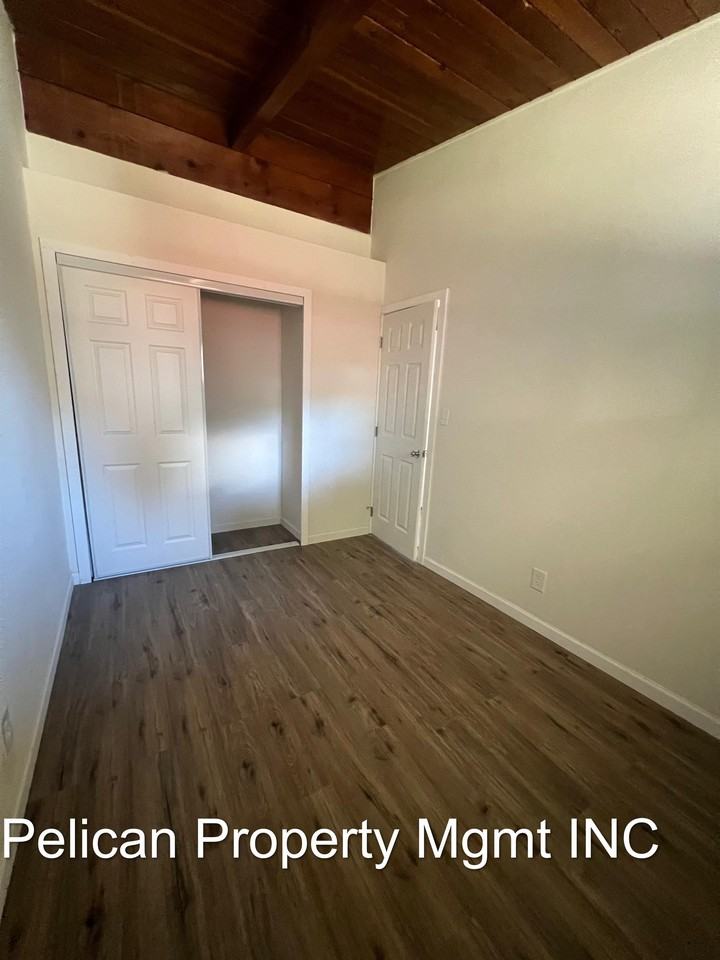 1339 California Ave #106 - Photo 6 of 20