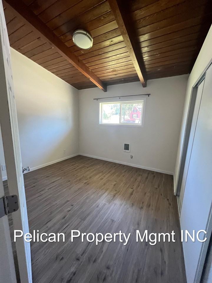 1339 California Ave #106 - Photo 4 of 20