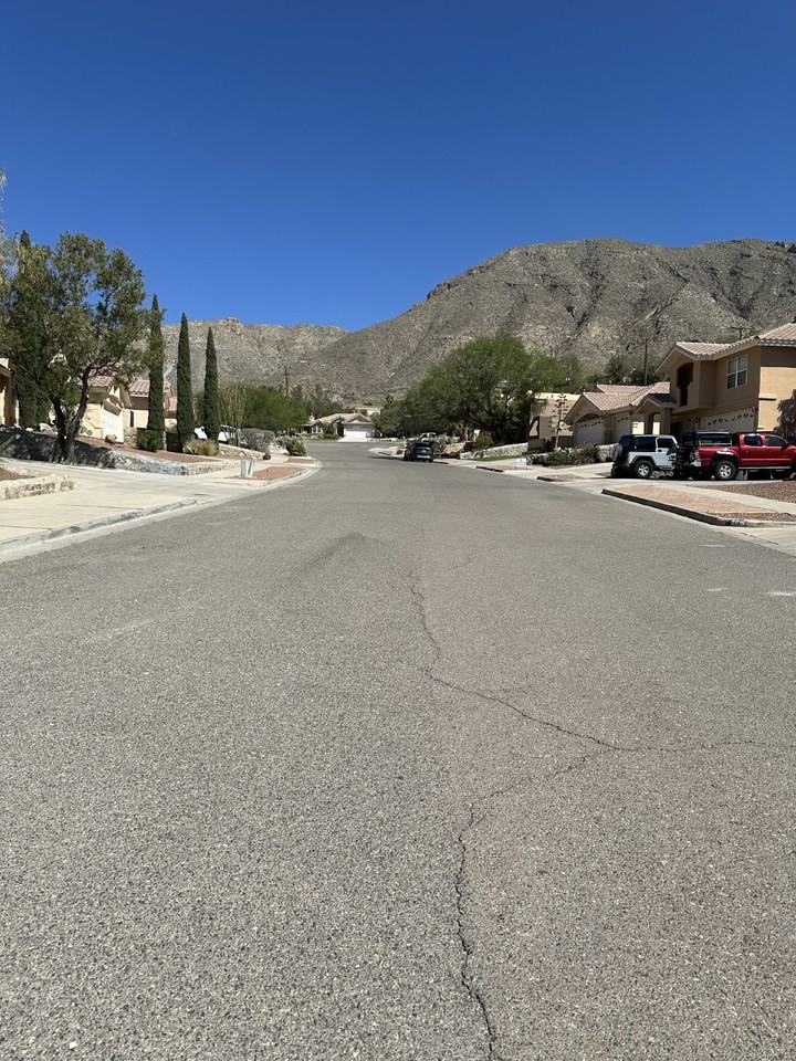 5615 Burning Tree Dr - Photo 4 of 50