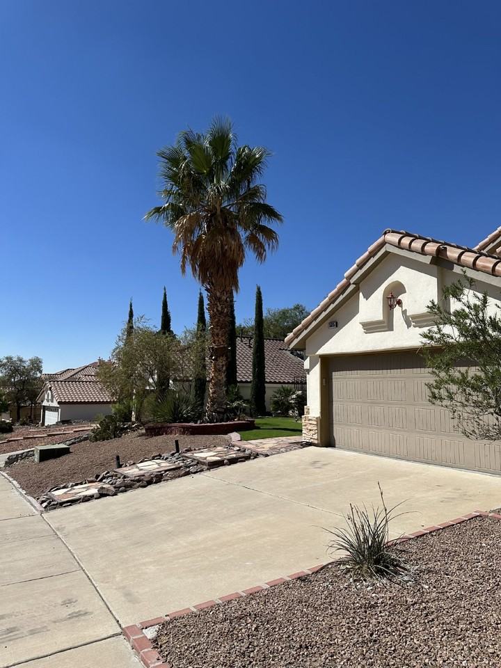 5615 Burning Tree Dr - Photo 7 of 50