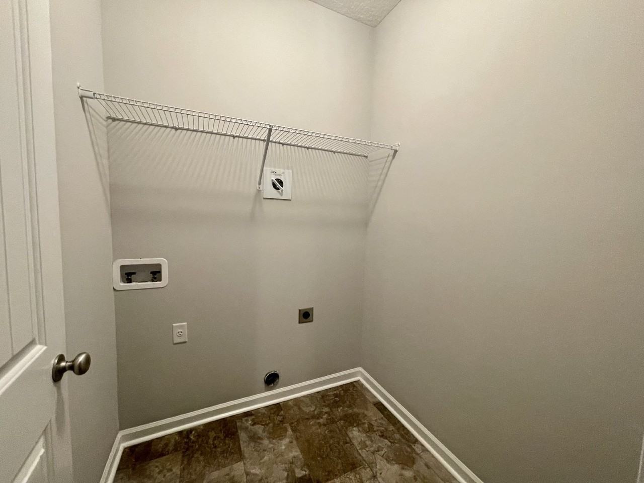 153 Wellspring Ter - Photo 6 of 17