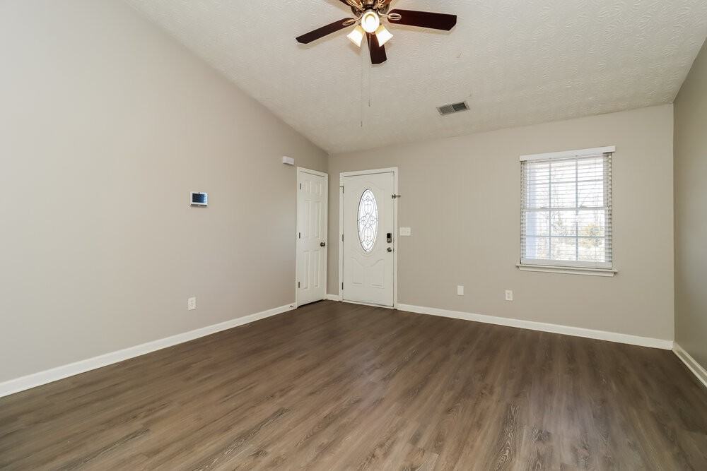 110 Hunters Keep - Photo 4 of 16