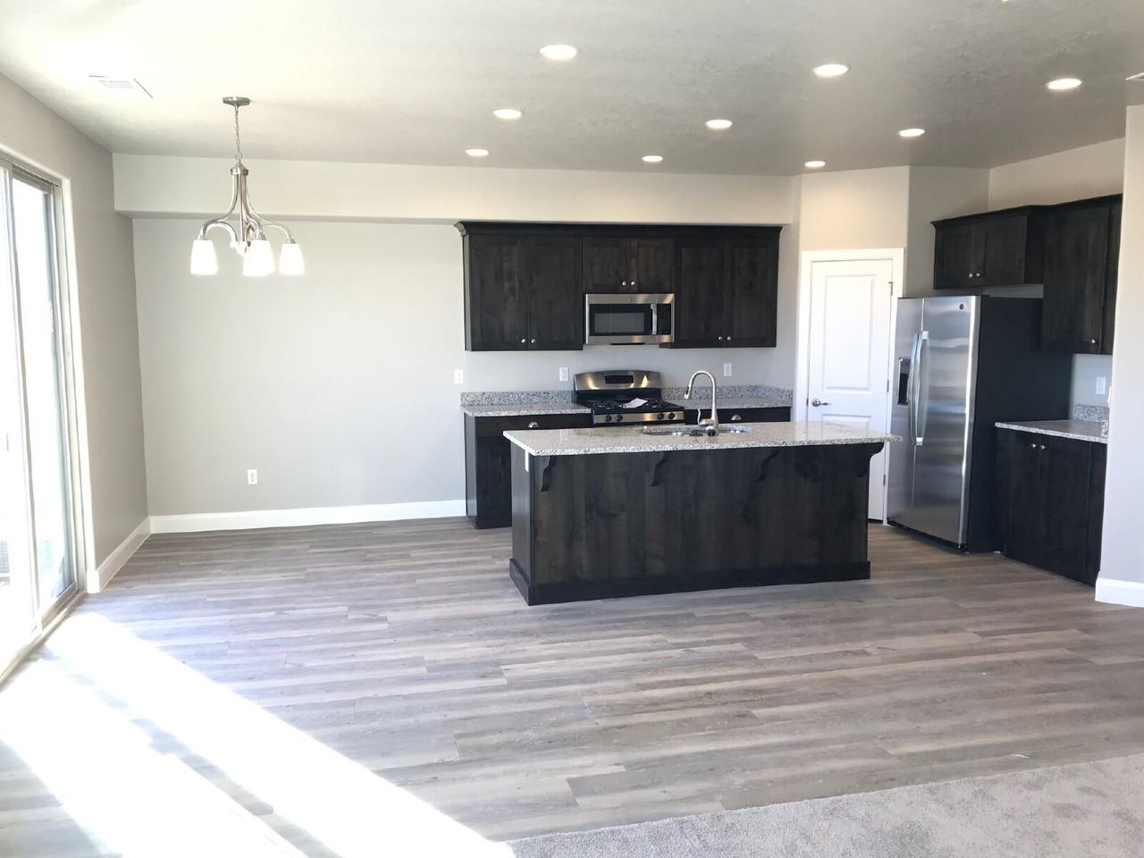 528 N 480 W - Photo 3 of 12