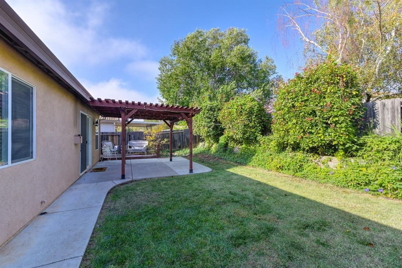 4292 Monhegan Way - Photo 2 of 22