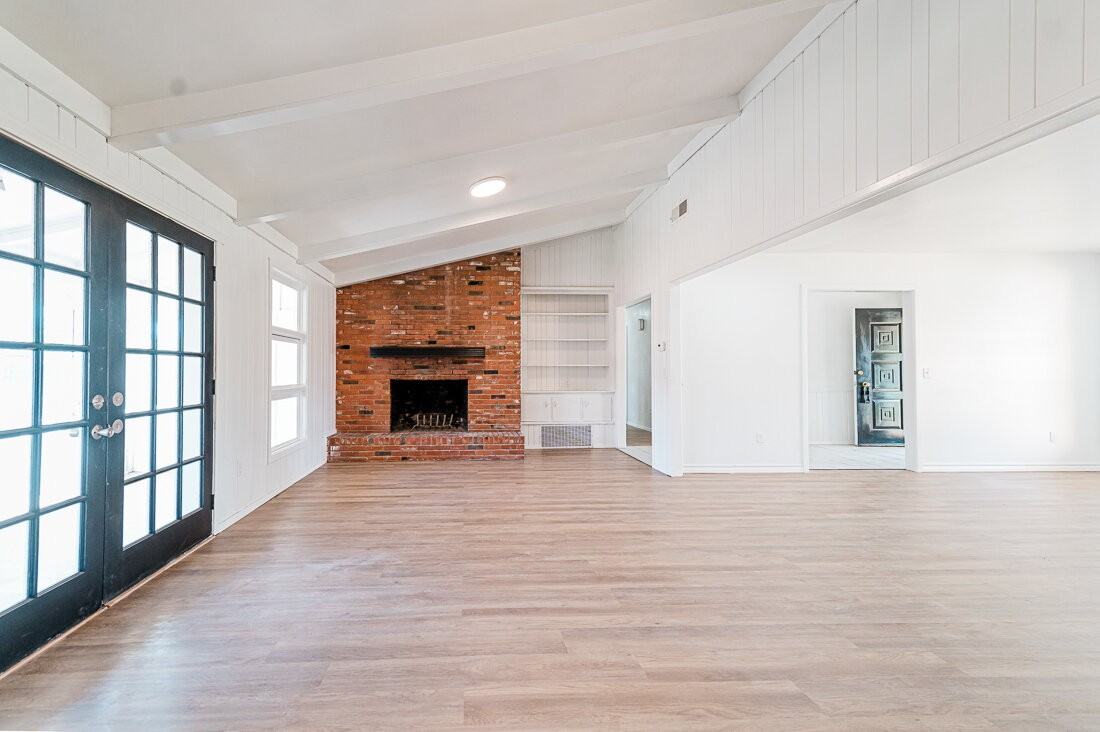 2114 56th St - Photo 5 of 24