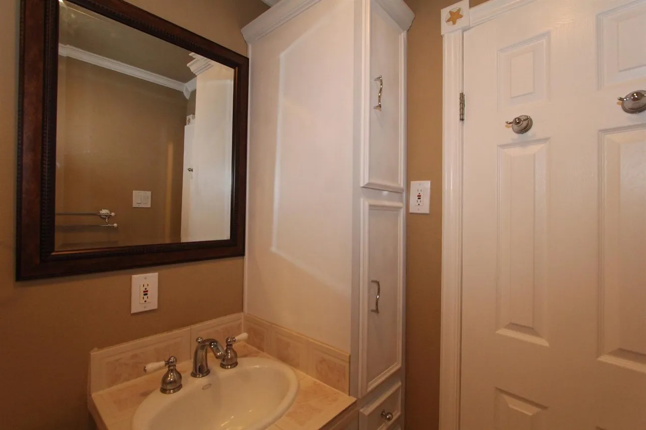 2610 35th St - Photo 5 of 21