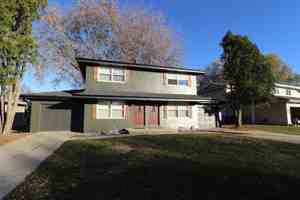 featured image of 802 N Hawthorne Dr