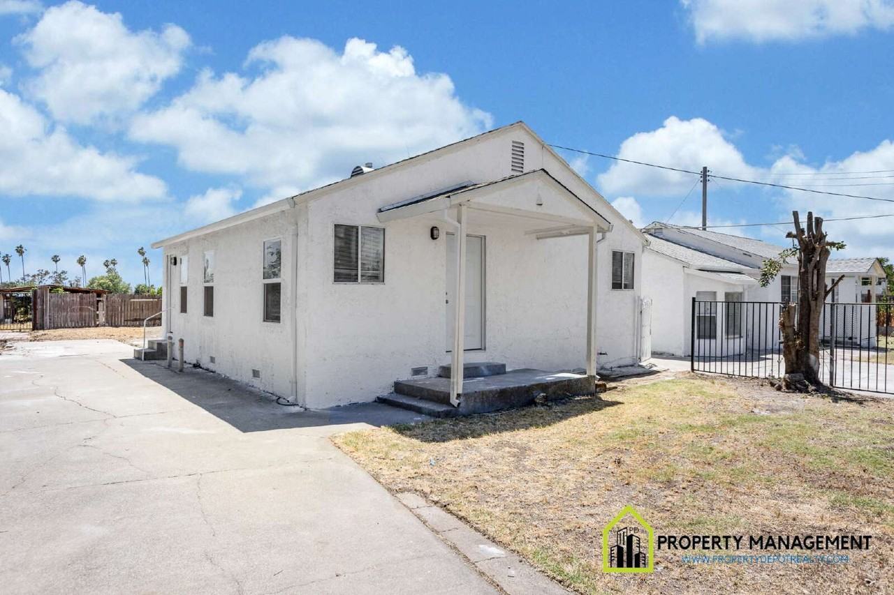 6604 Stacy Ave - Photo 2 of 26