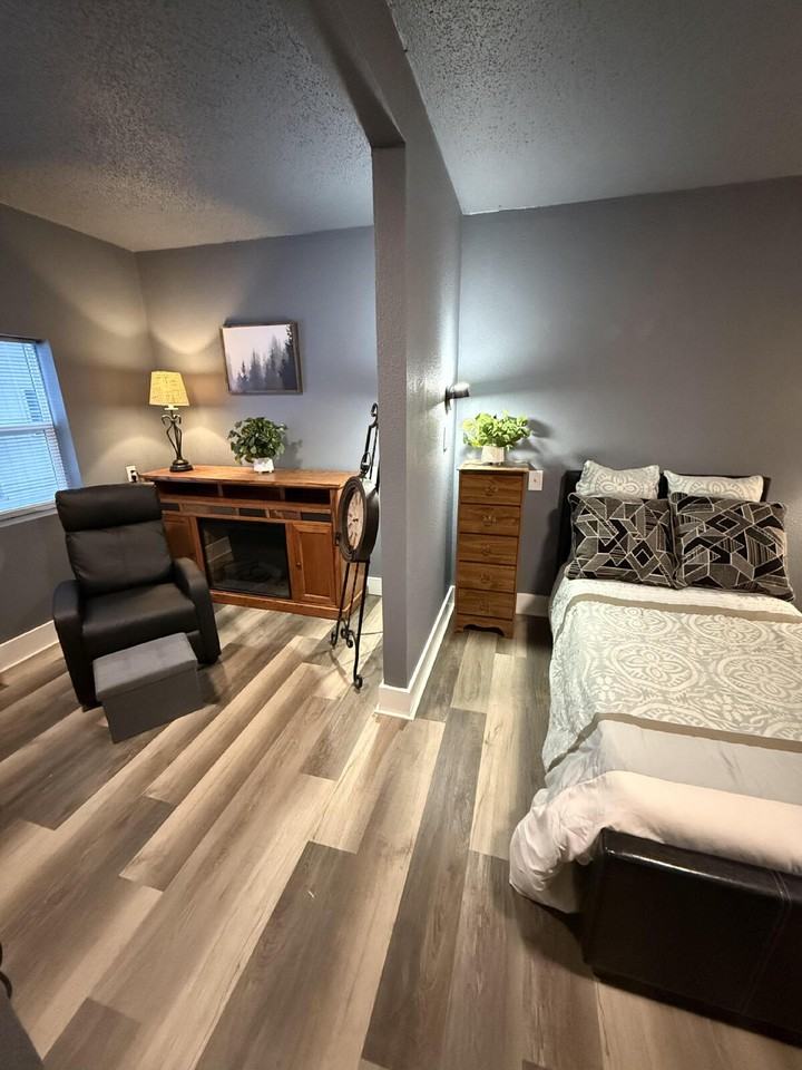 208 6th Ave Sw - Photo 2 of 33