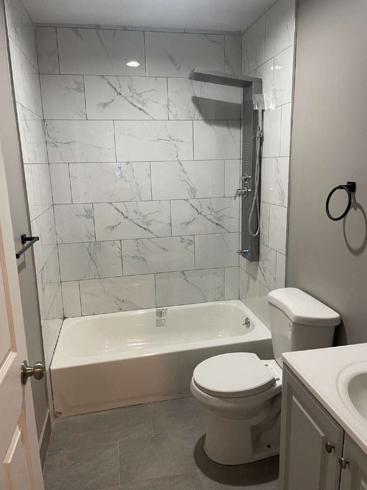 385 Beaver St - Photo 3 of 17