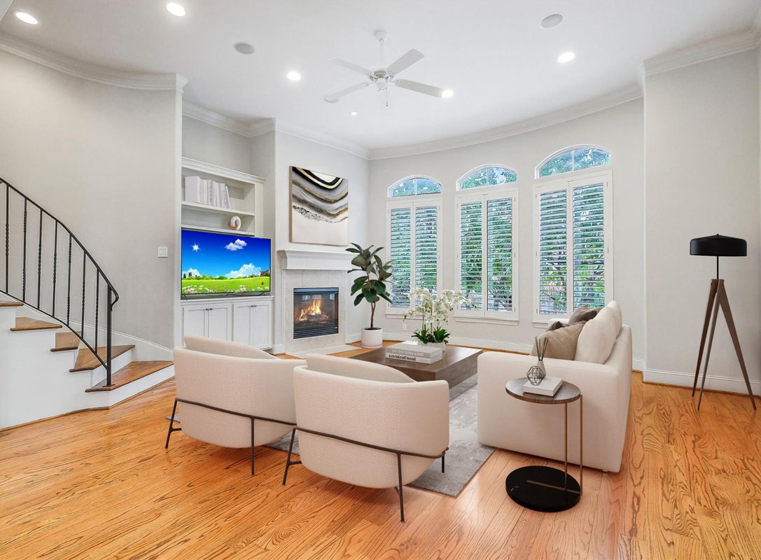 2301 Park St ##F - Photo 4 of 11