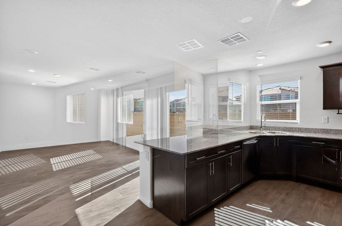 2695 Tangerine Cloud Ave - Photo 3 of 24