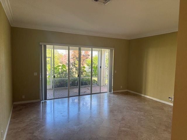 9345 Madewood Ct - Photo 5 of 5