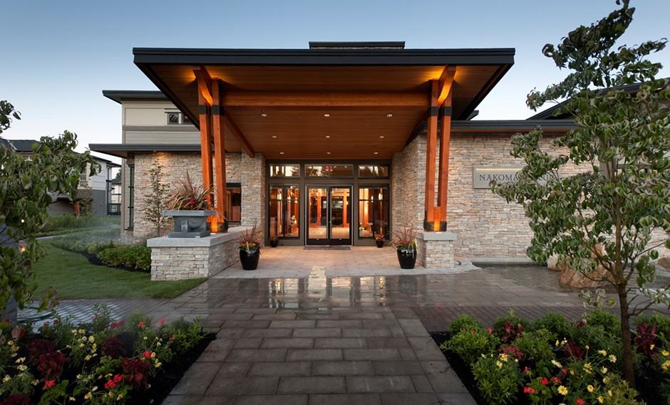 The Lloyd - Photo 2 of 17