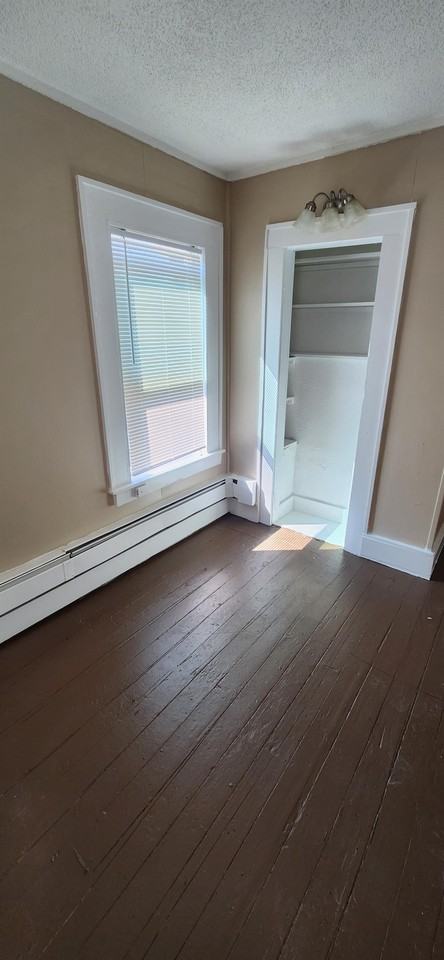 36 Maple Ave - Photo 5 of 11