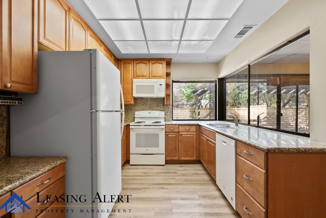 25352 Avenida Cappela - Photo 3 of 22