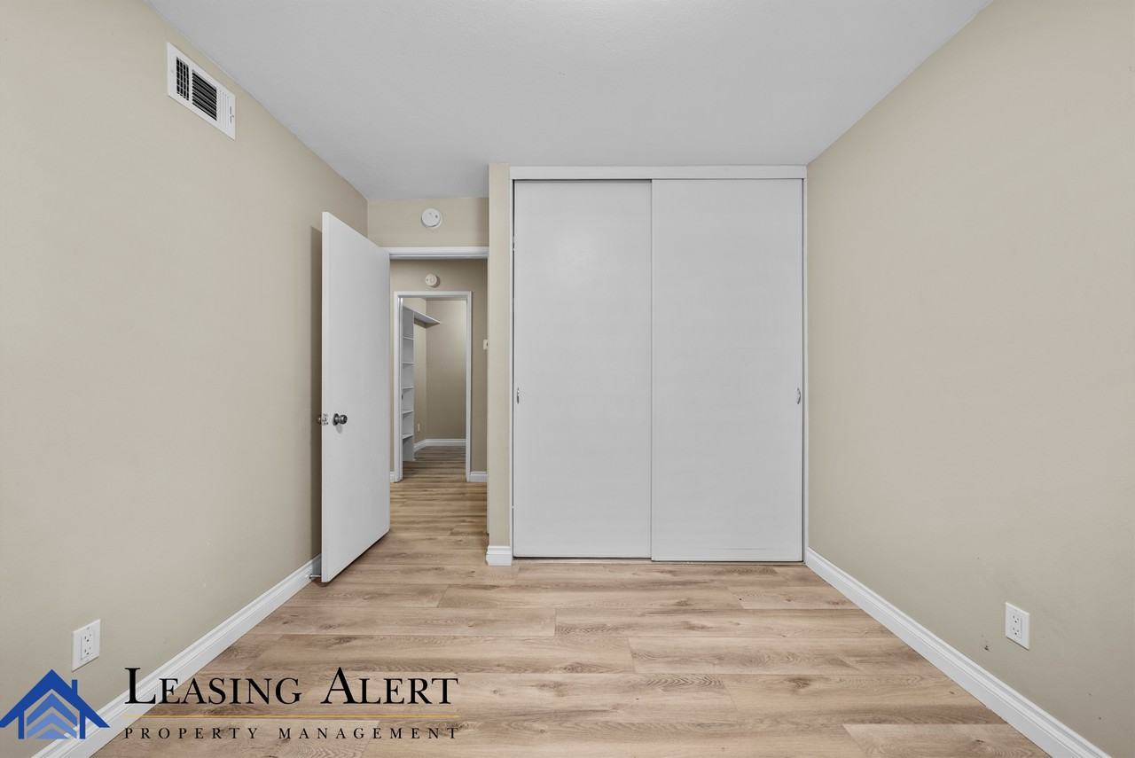 25352 Avenida Cappela - Photo 6 of 22