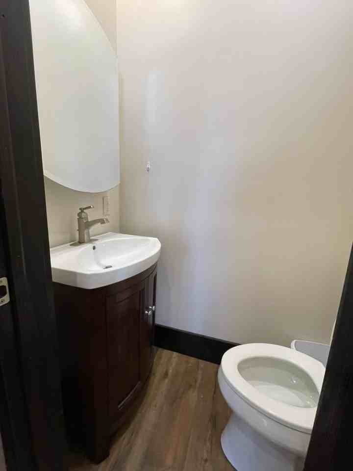 952 2nd St - Photo 3 of 20