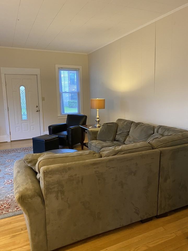 928 2nd St - Photo 4 of 38