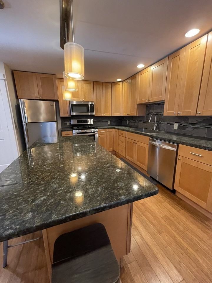 524 7th Ave - Photo 2 of 30