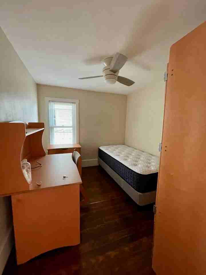 308 Rose St - Photo 2 of 20