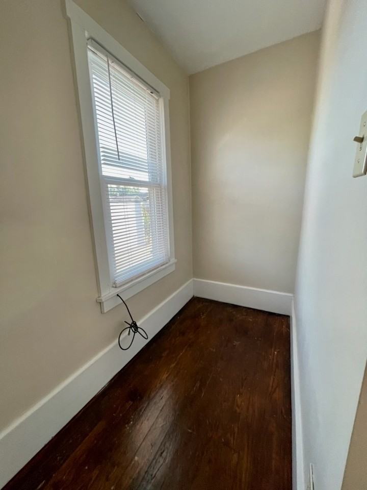 310 Rose St - Photo 2 of 18