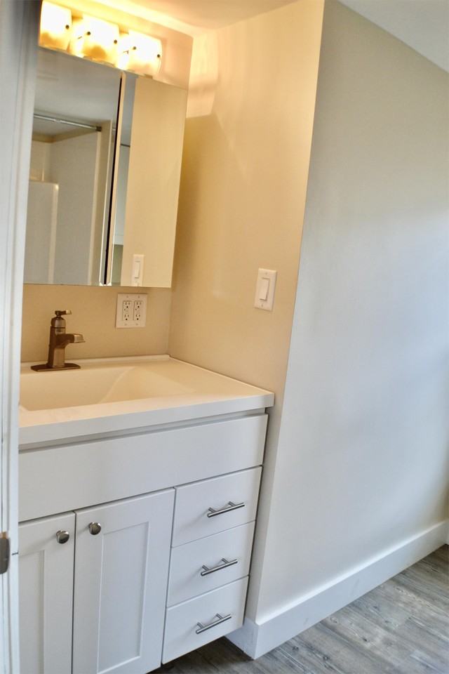 503 6th Ave - Photo 5 of 28