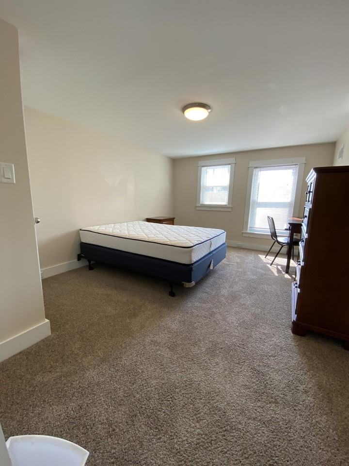 503 6th Ave - Photo 7 of 28