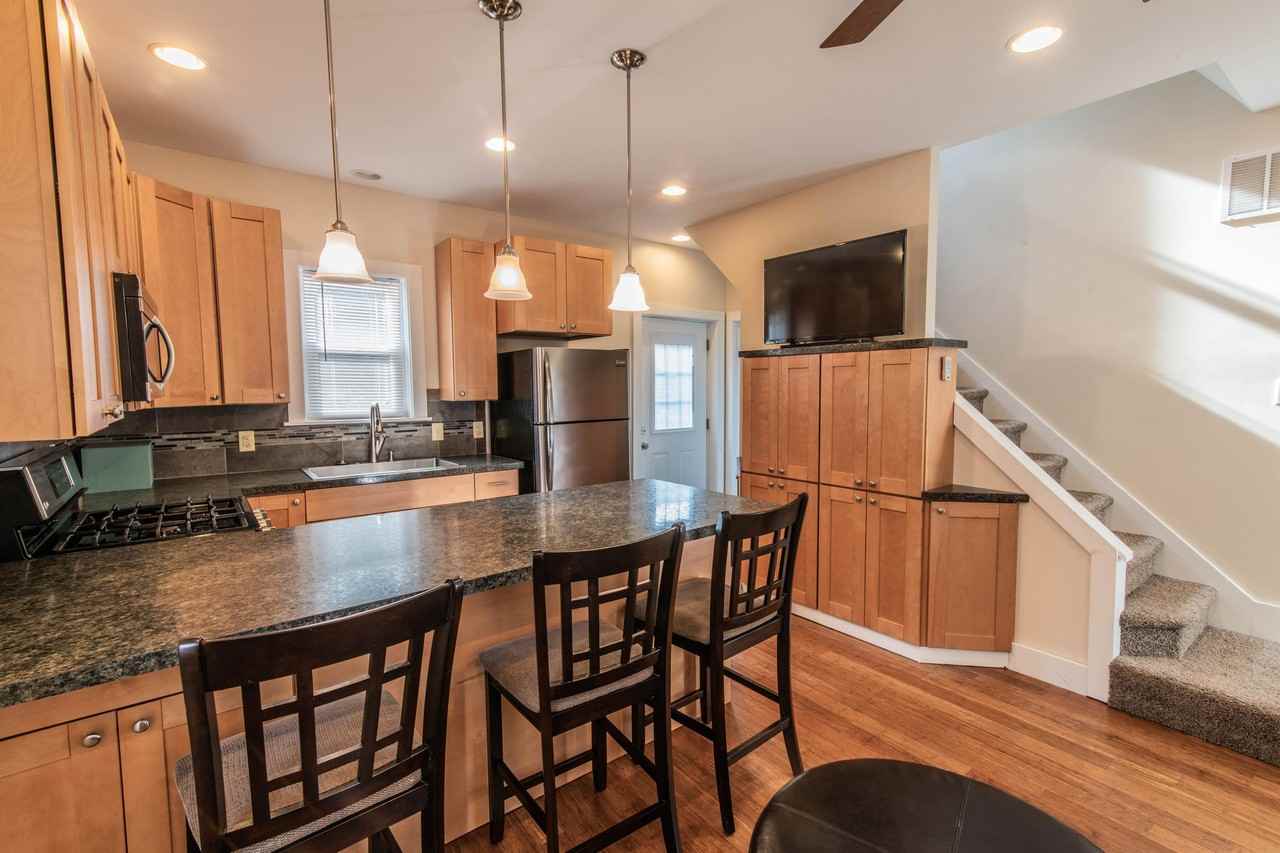 517 6th Ave - Photo 7 of 17