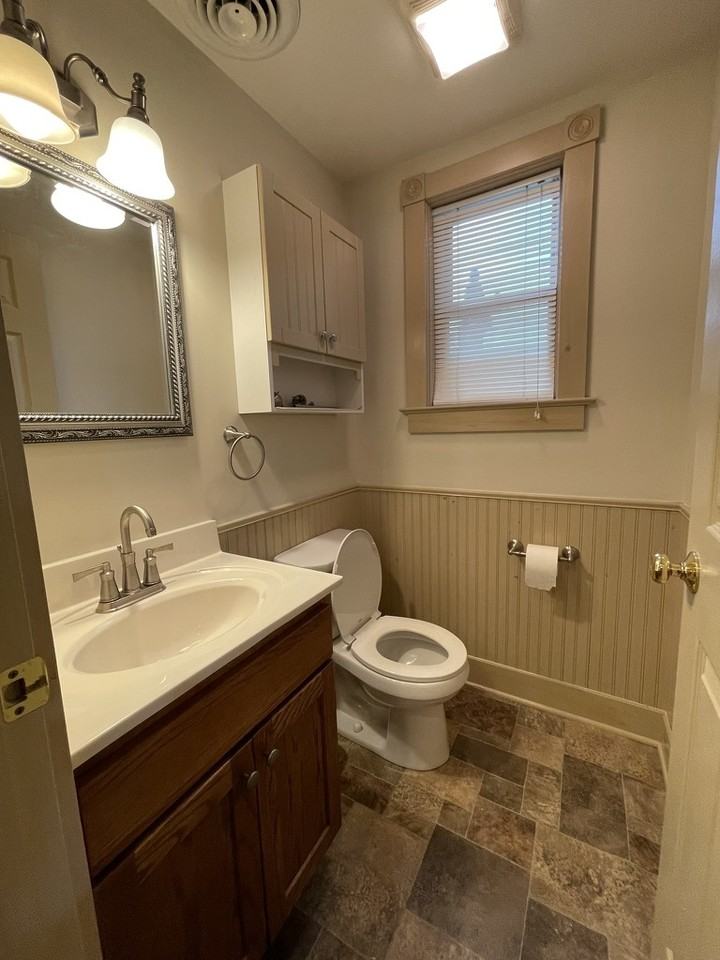 625 6th Ave - Photo 3 of 24