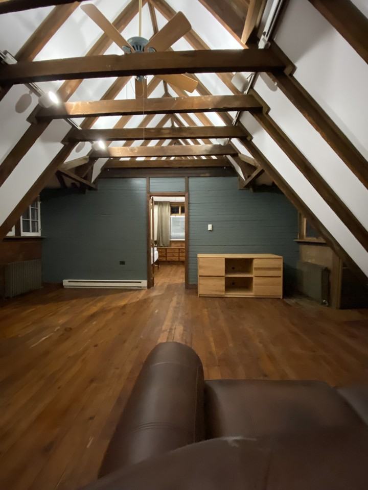 904 W 4th St #3 - Photo 7 of 33