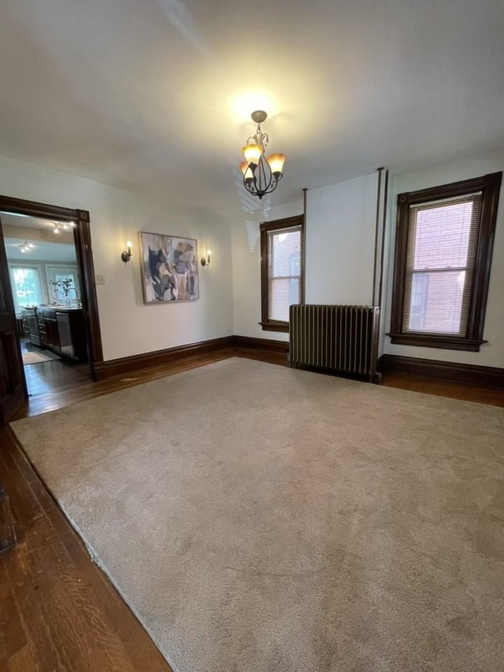 1524 W 4th St - Photo 5 of 31