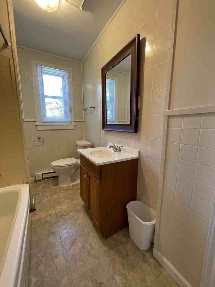511 8th Ave #1 - Photo 3 of 13