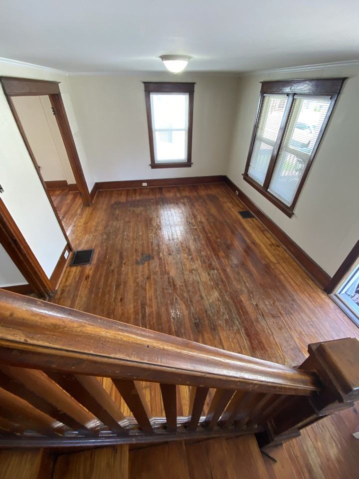 1204 Memorial Ave #3 - Photo 7 of 22