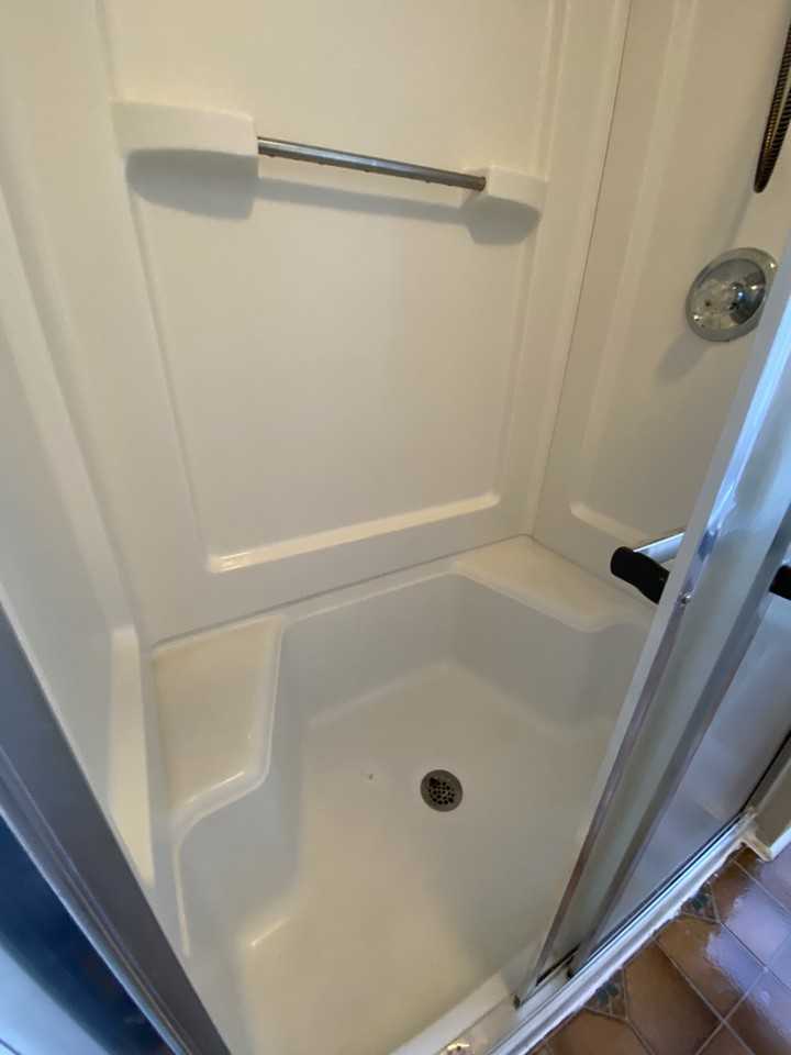 1204 Memorial Ave #3 - Photo 3 of 22