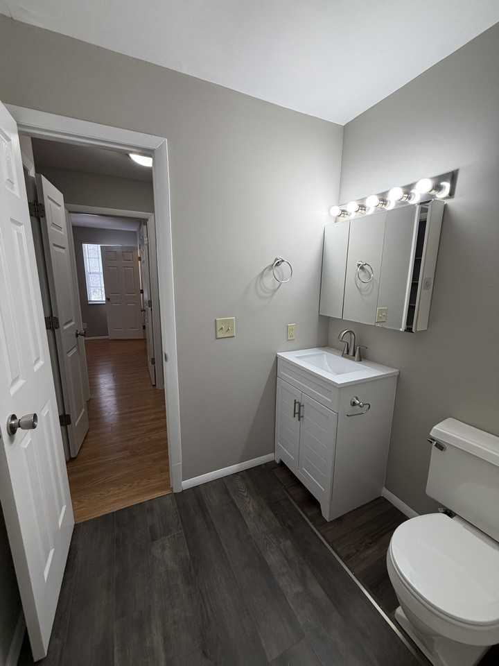 2003 E Florida Ave #B - Photo 3 of 24