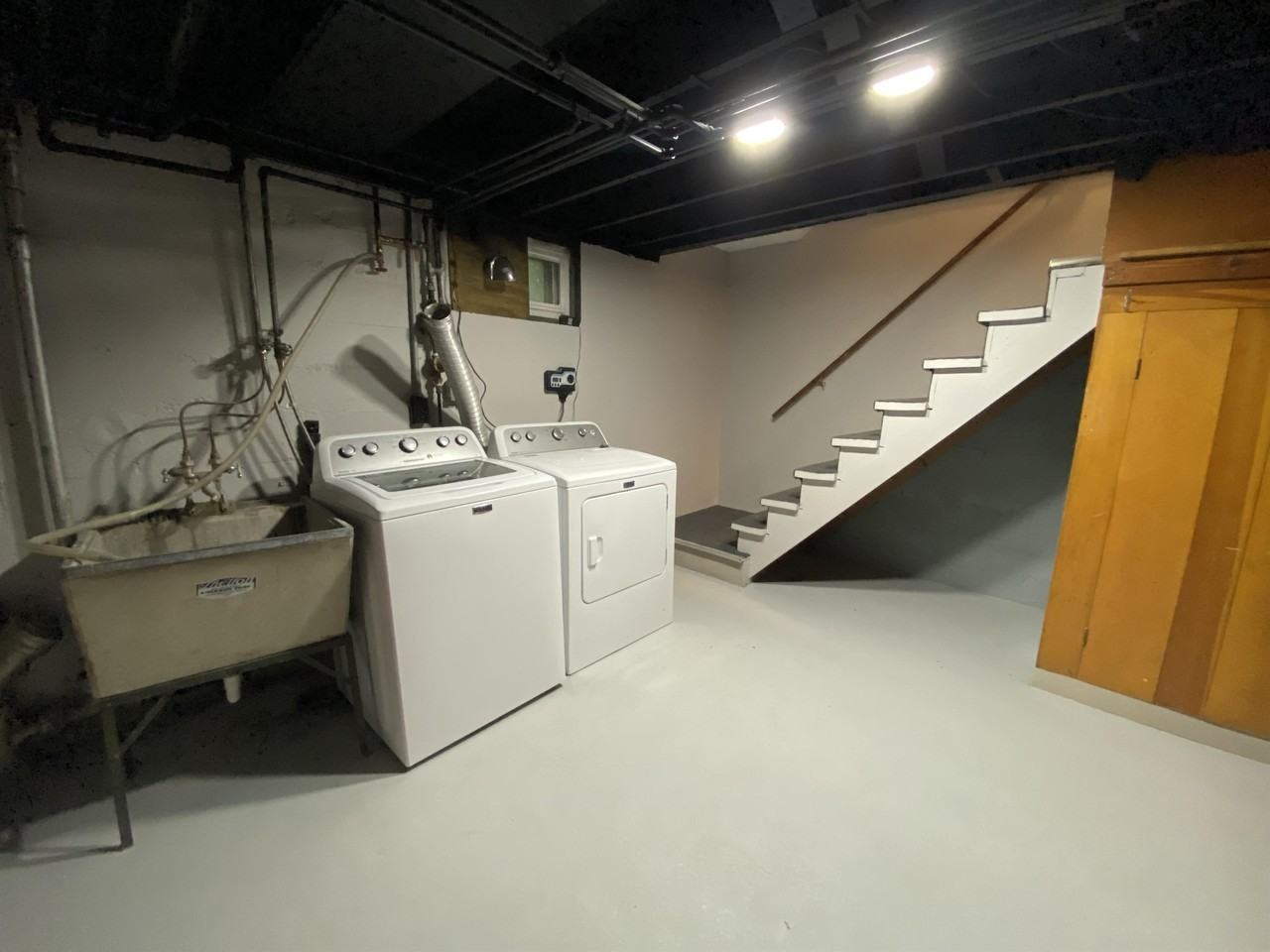 1618 E 22nd St #2 - Photo 4 of 10