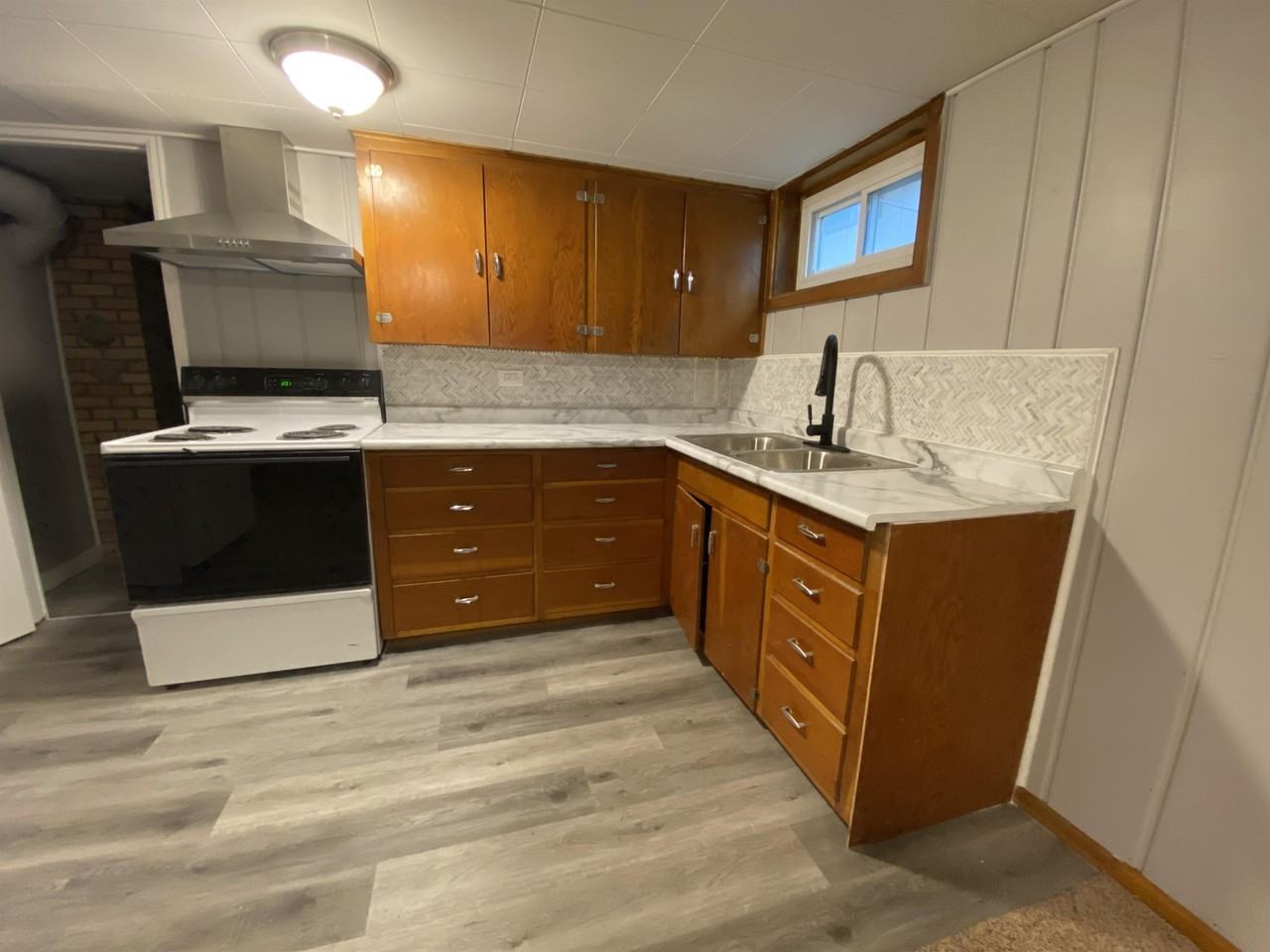 1618 E 22nd St #2 - Photo 6 of 10