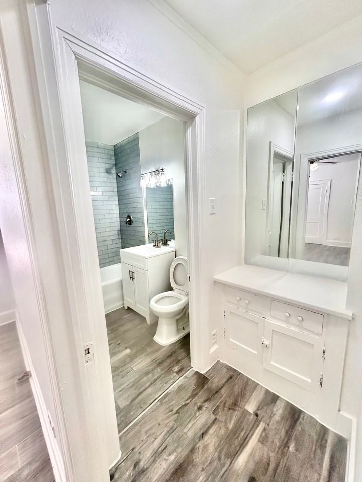 Wycliff Ave & Oak Lawn Ave #1BD7 - Photo 2 of 11