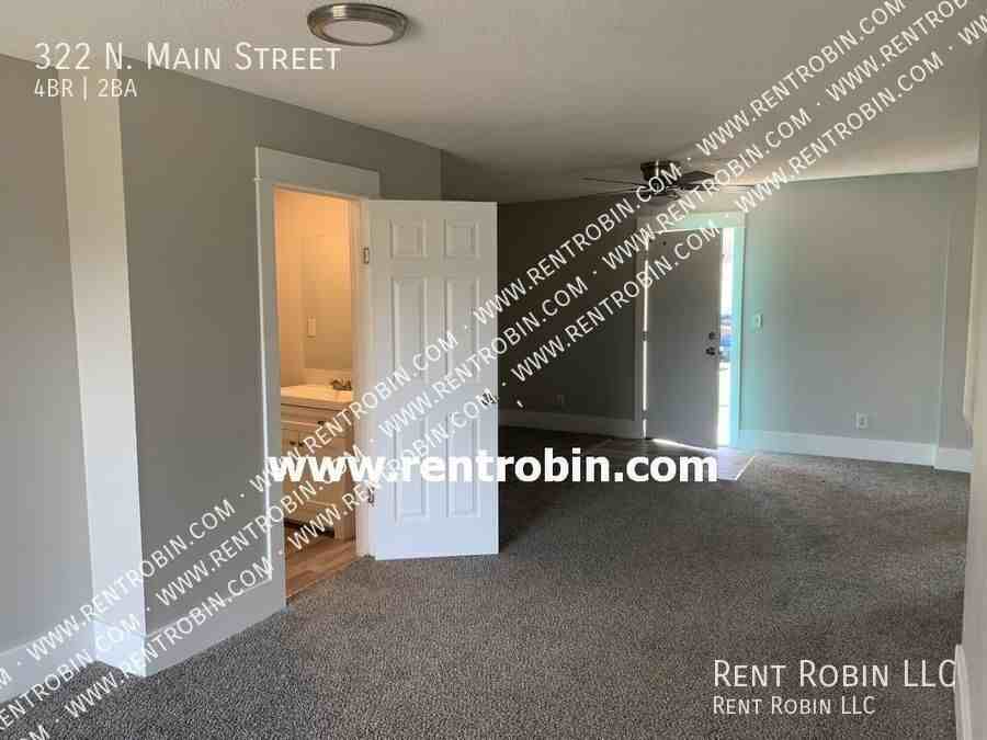 322 N Main St - Photo 3 of 22