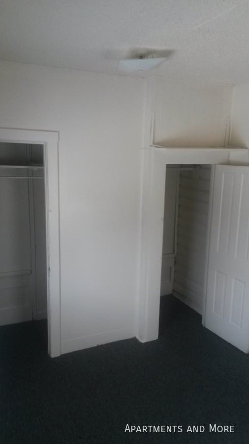 827 W Hopkins St #3 - Photo 4 of 8