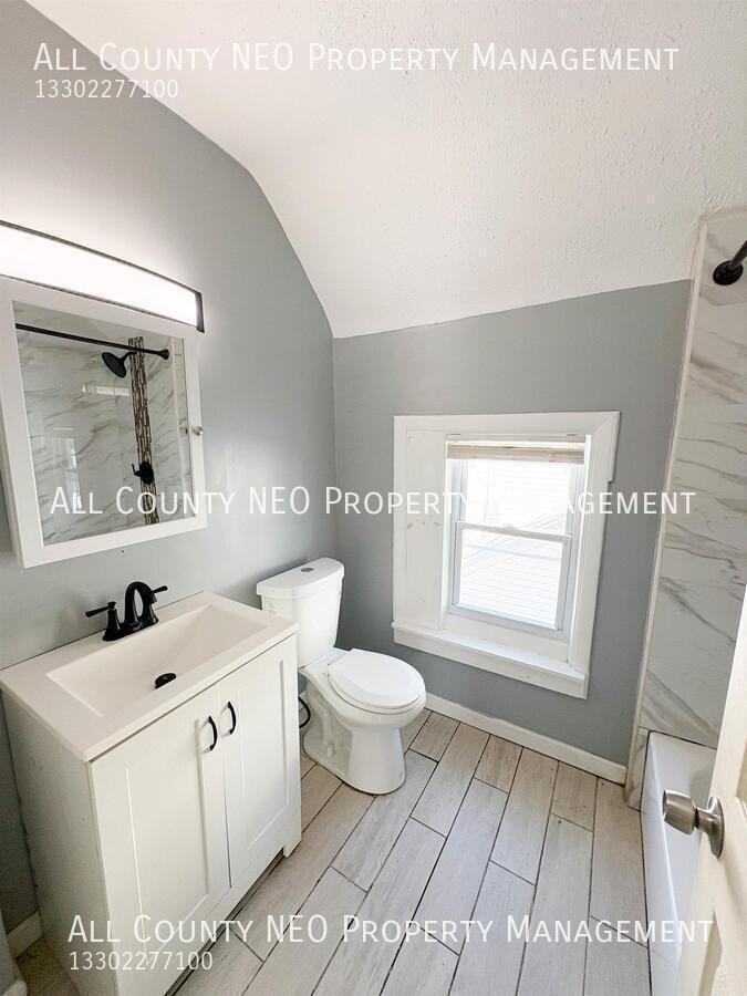 3320 W 56th St - Photo 6 of 13