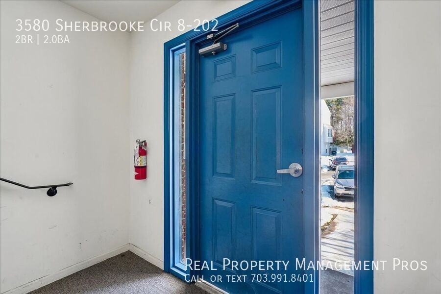 3580 Sherbrooke Cir - Photo 2 of 23