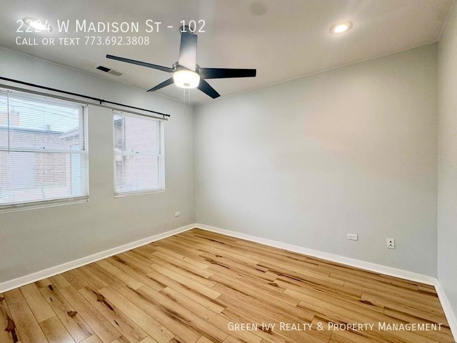 2224 W Madison St #102 - Photo 4 of 19